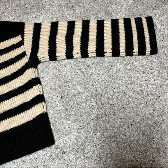 Naadam 100% Cashmere Striped Crewneck Sweater - XS - Picture 9 of 15